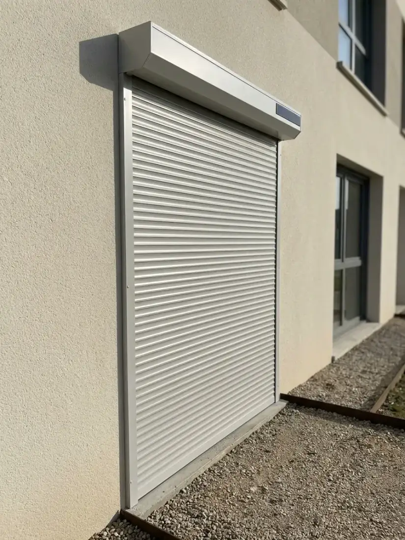 Volet roulant solaire à Créteil Volet roulant solaire à Créteil